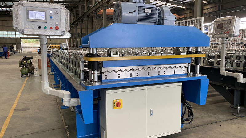 The Advantages of Corrugated Roll Forming Machine